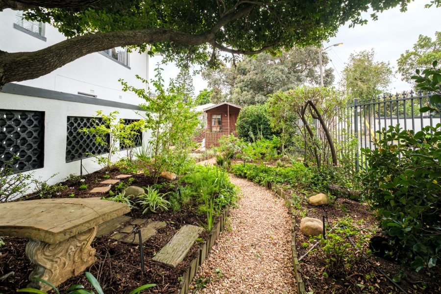 6 Bedroom Property for Sale in Pinelands Western Cape